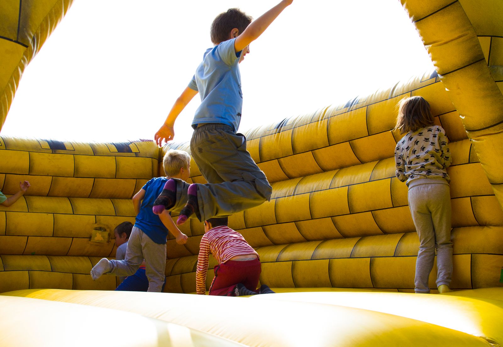 Gemmy Bounce House (Inflatable)